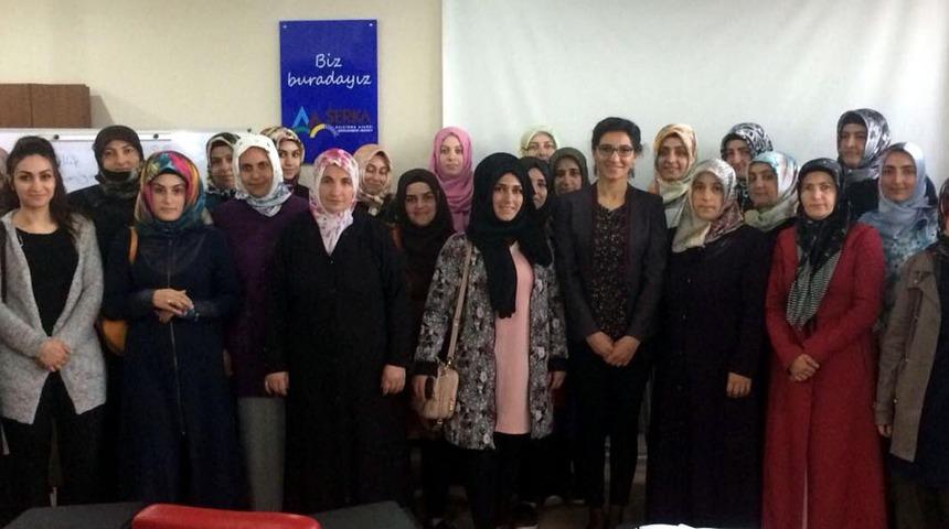 Ağrı'da 56 kadın, girişimci sertifikası aldı
