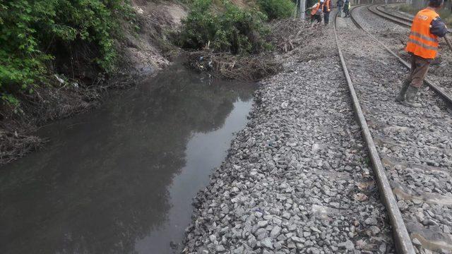 Kocaeli'de sağanak su baskınlarına neden oldu (5)