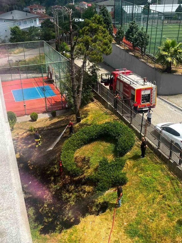 Alaplı&rsquo;da &ouml;ğrenci yurdunda yangın paniği 1