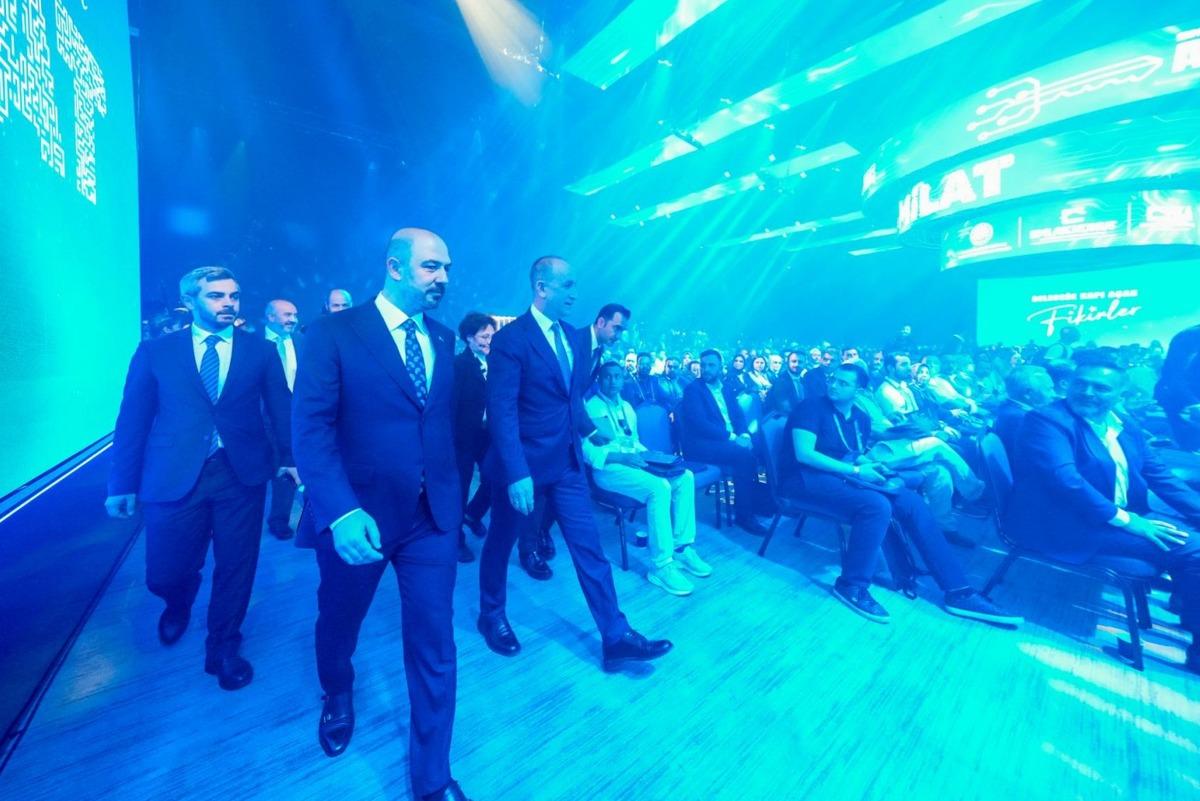 Emlak Konut GYO Genel M&uuml;d&uuml;r&uuml; Yılmaz a&ccedil;ıkladı: Gayrimenkul ve inşaat teknolojilerinde  k&uuml;resel referans noktası  hedefi 1