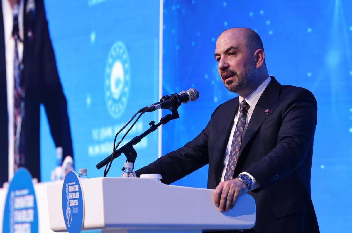 Emlak Konut GYO Genel M&uuml;d&uuml;r&uuml; Yılmaz a&ccedil;ıkladı: Gayrimenkul ve inşaat teknolojilerinde  k&uuml;resel referans noktası  hedefi 8