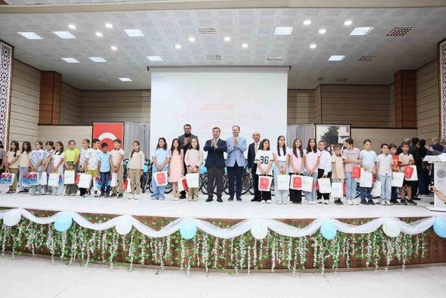 28 bin &ouml;ğrencinin katıldığı sağlıklı yaşam ligi &ouml;d&uuml;lleri sahiplerini buldu 2