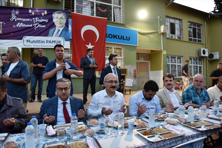 Bakan Elvan Mersin'de vatandaşlarla iftar yaptı G4