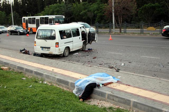 Gaziantep'te kaza: 1 ölü, 12 yaralı
