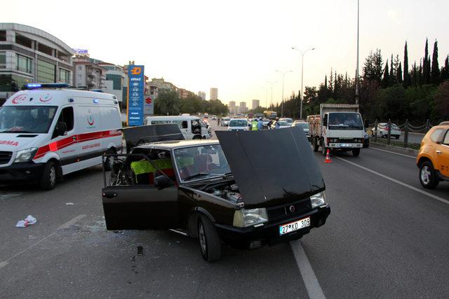 Gaziantep'te kaza: 1 ölü, 12 yaralı