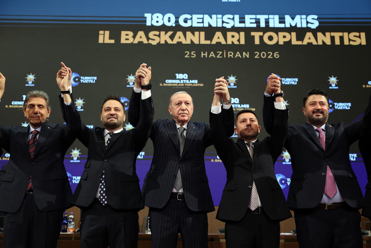Rasim Arı ve Mesut &Ouml;zarslan AK Parti de! Erdoğan partilileri uyardı: "Bazı arkadaşlarımız da bu ters akıntıya kapılıyor" 4