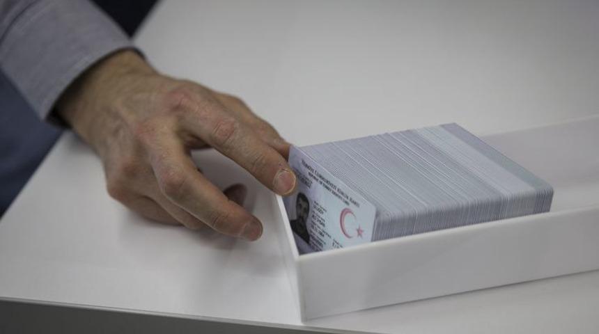 Çipli kimlik almayanlar dikkat!