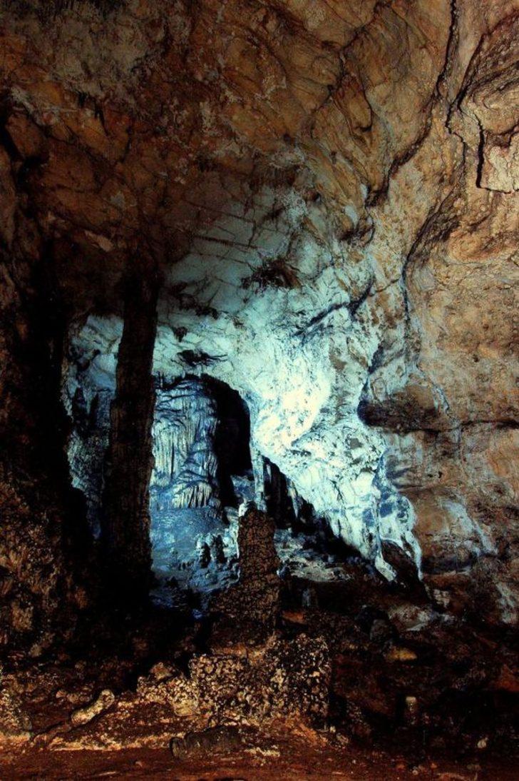 Bursa'dan doğa harikası mağara çıktı! Eğer keşfedilirse... G2