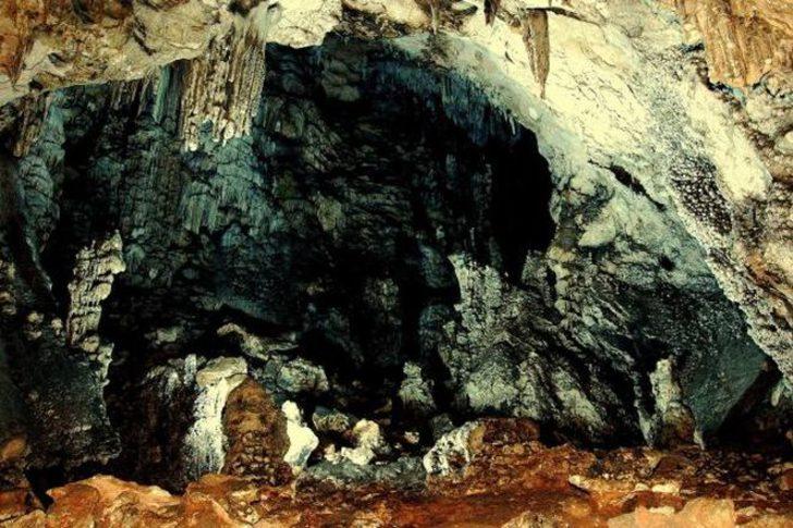 Bursa'dan doğa harikası mağara çıktı! Eğer keşfedilirse... G5