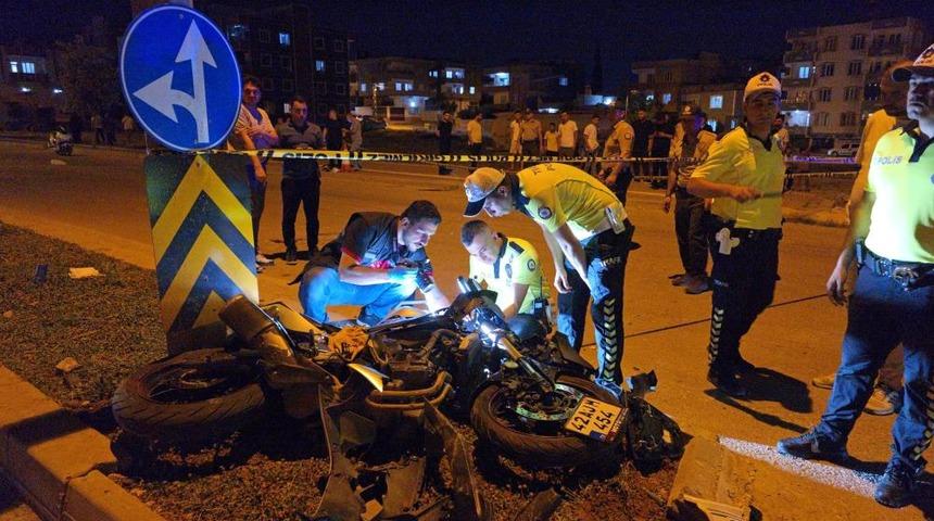 Nizip'te iki motosiklet &ccedil;arpıştı: 4 yaralı 
