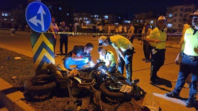 Nizip'te iki motosiklet çarpıştı: 4 yaralı 