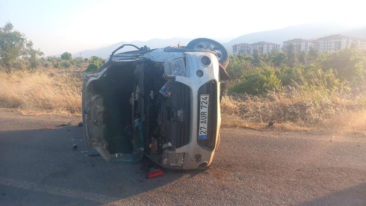 İslahiye de feci kaza: 2 si ağır 6 yaralı  2