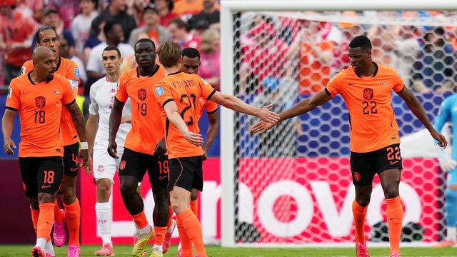 Hollanda Tunus'u 3 golle geçti! Dünya Kupası'nda grubunu lider bitirdi