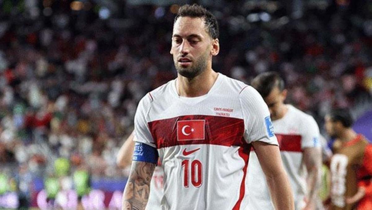 Milli Takım kampında aile krizi iddiası! Orkun K&ouml;k&ccedil;&uuml; n&uuml;n babasından olay hareket 4