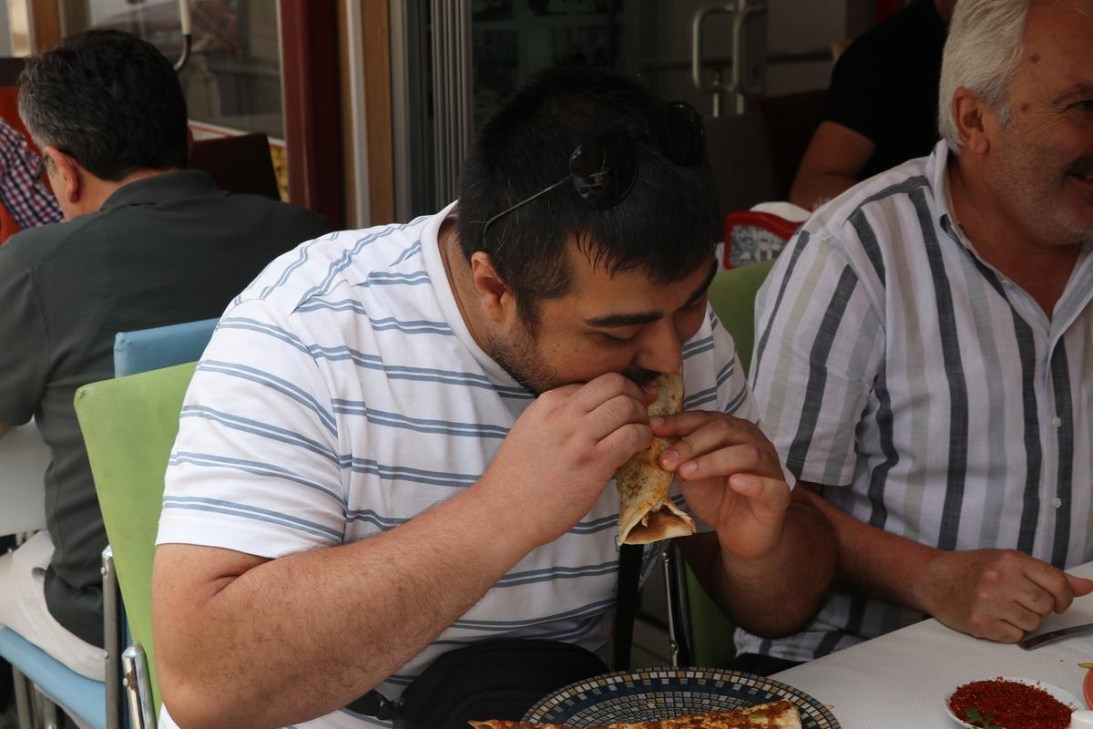 50 TL ye lahmacun sattığı i&ccedil;in şikayet edilen esnaf hesabı tek tek anlattı 2