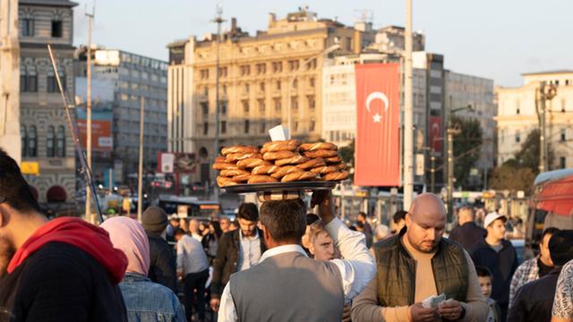 TÜİK verileri şaşırttı! Türkiye gününü en çok ne yaparak geçiriyor?