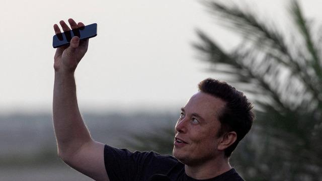 Elon Musk mobil operatörlere rakip mi oluyor? Starlink için yeni plan ortaya çıktı