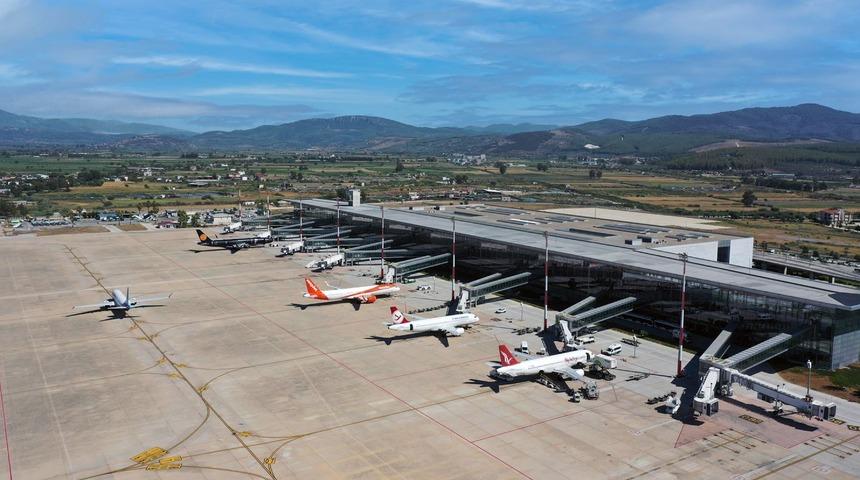 Milas-Bodrum Havalimanı 5 ayda 940 bin yolcu ağırladı