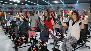 En ilginç kilo verme yöntemi: Şalvar giyip, pedal çeviriyorlar!