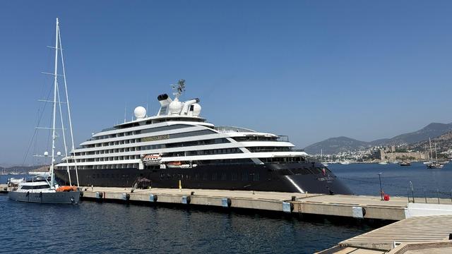 Lüks kruvaziyer Scenic Eclipse 2 rotasını ilk kez Bodrum'a çevirdi