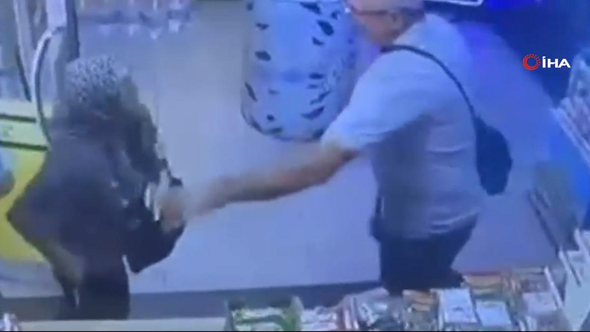Kocasını &ouml;ld&uuml;rmek isterken silahı tutukluk yaptı!  4