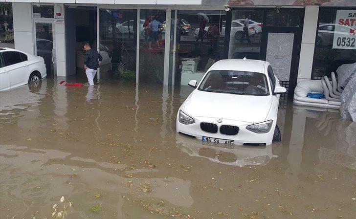 Ankara'yı kuvvetli yağış ve dolu vurdu G3