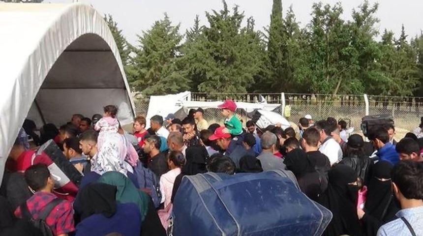 Suriyeliler Ramazan Bayram için akın akın ülkelerine gidiyor