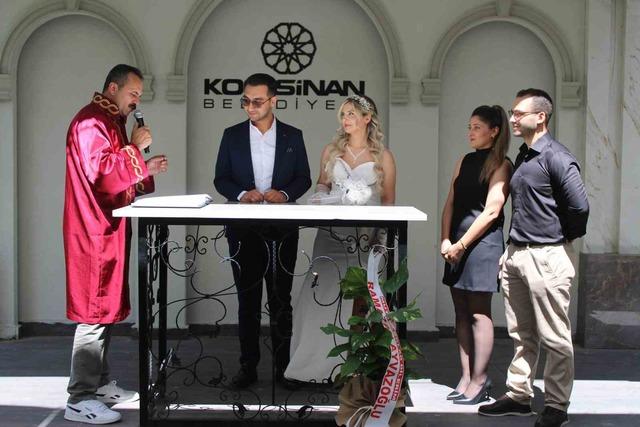 Evlendirme dairelerinde 26.06.2026 yoğunluğu 1