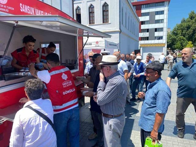 Vatandaşlara aşure ikramı 5