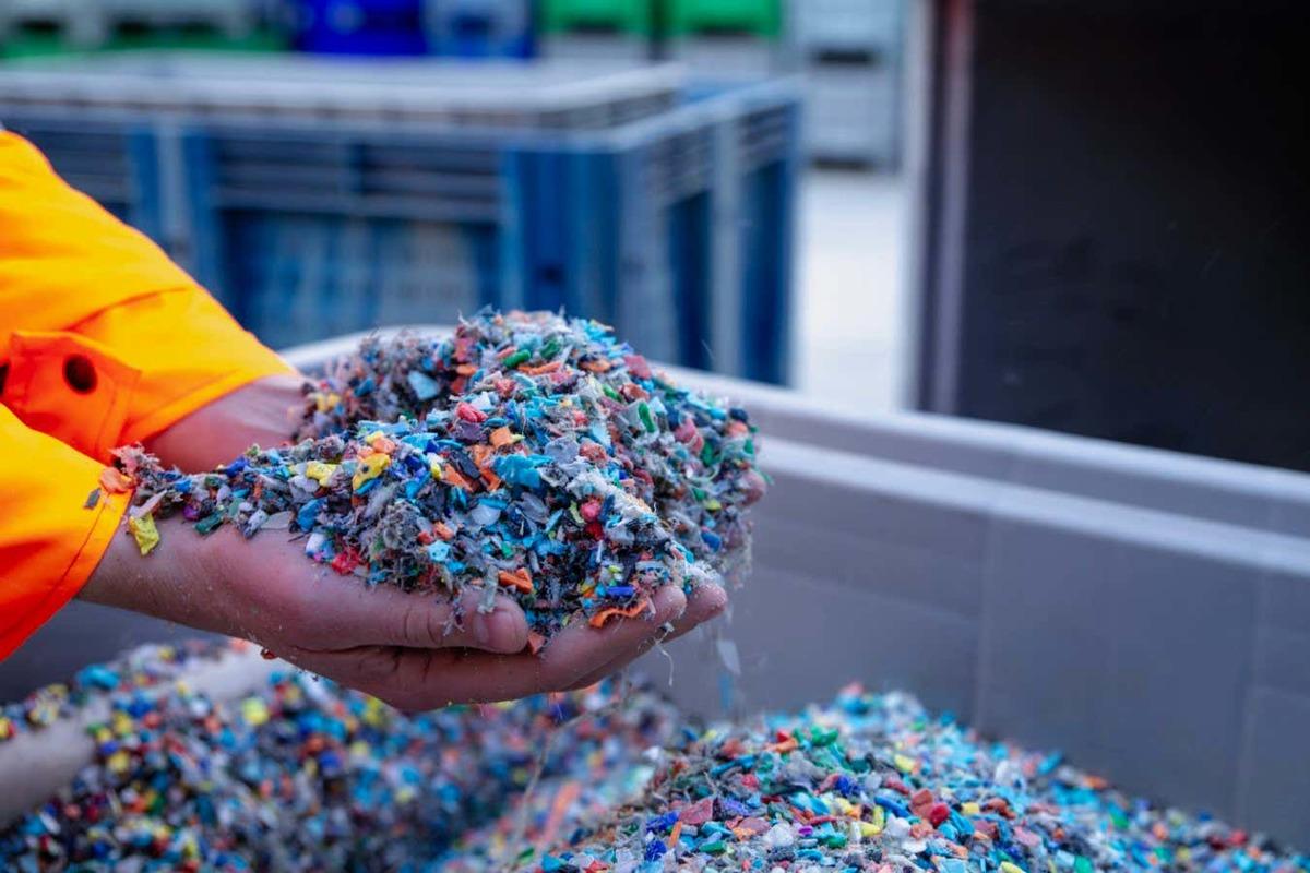 Geri d&ouml;n&uuml;ş&uuml;m kutularına attığımız plastikler ger&ccedil;ekten d&ouml;n&uuml;ş&uuml;yor mu? 5