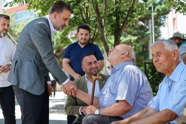 Bursa B&uuml;y&uuml;kşehir&rsquo;den 17 il&ccedil;ede aşure ikramı 6