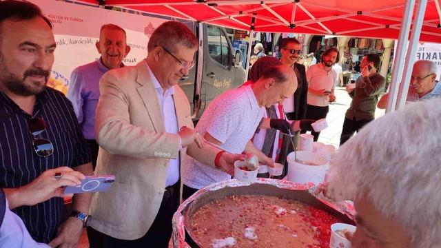 Denizli&rsquo;de Muharrem ayının bereketi aşure ikramıyla paylaşıldı 1