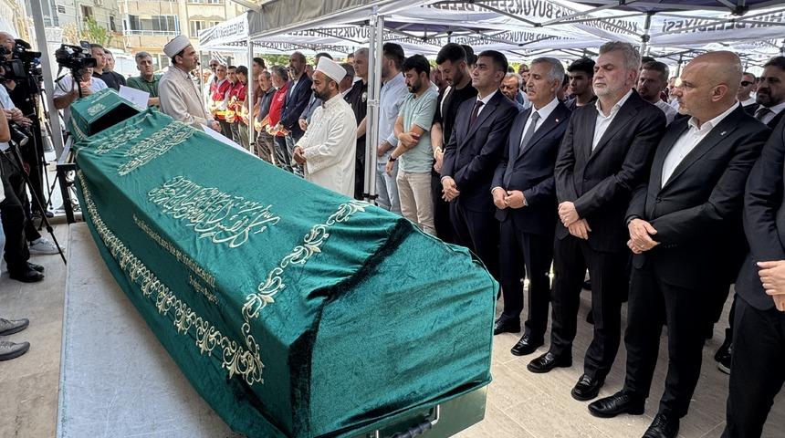 Kahramanmaraş'ta yangında hayatını kaybeden 3 kardeşin cenazeleri defnedildi