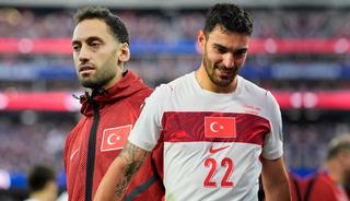 A Milli Takım kampında 'kaptanlık' krizi: Kaan Ayhan'ın eşinden olay beğeni!