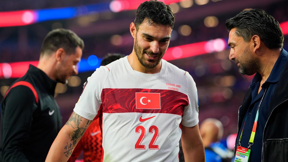 A Milli Takım kampında  kaptanlık  krizi: Kaan Ayhan ın eşinden olay beğeni: "Kaptan dediğin..." 5