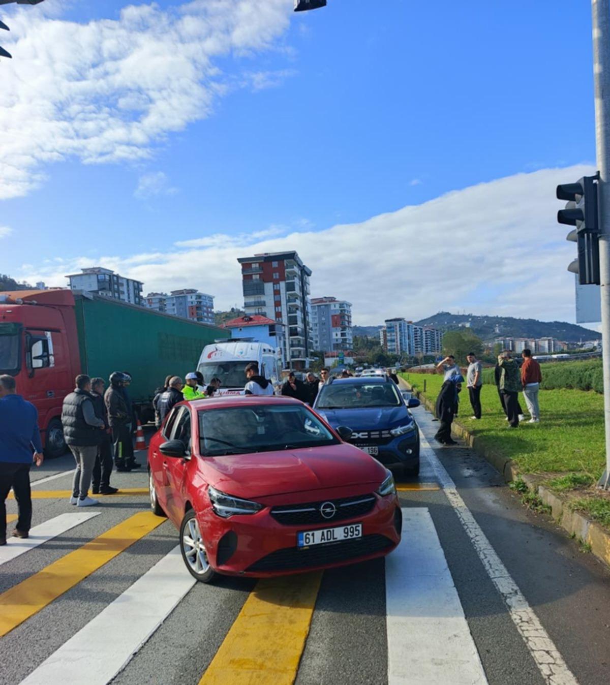 Trafikteki kavgasında Abdullah &ouml;ğretmeninin &ouml;l&uuml;m&uuml;ne neden olan sanığa 11 yıl hapis cezası 1