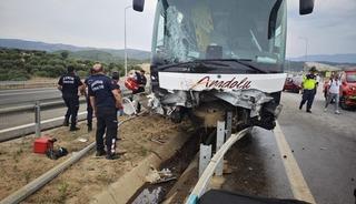 Aydın-Denizli otoyolunda feci kaza: 1'i ağır 20 yaralı