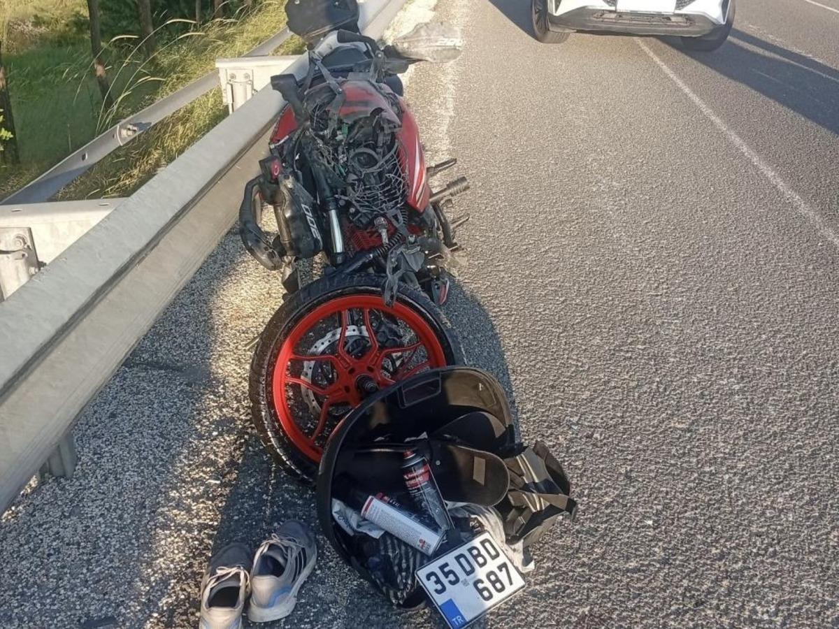 Uşak&rsquo;ta motosiklet kamyona arkadan &ccedil;arptı: 1 &ouml;l&uuml; 1