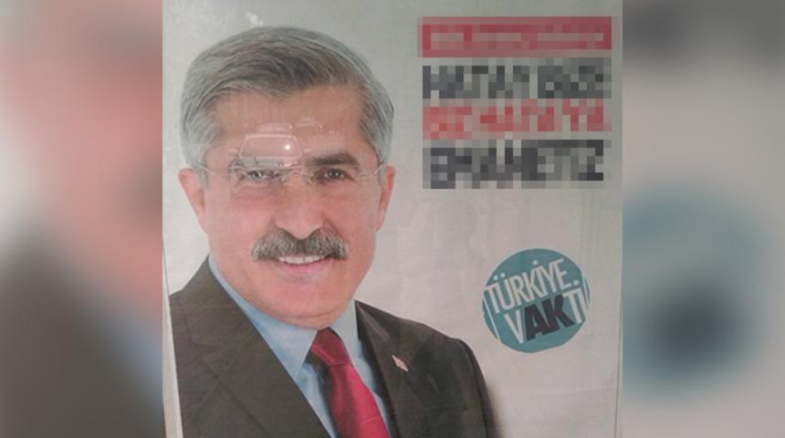 AK Parti Hatay Milletvekili adayı Hüseyin Yayman'ın afişindeki hata alay konusu oldu