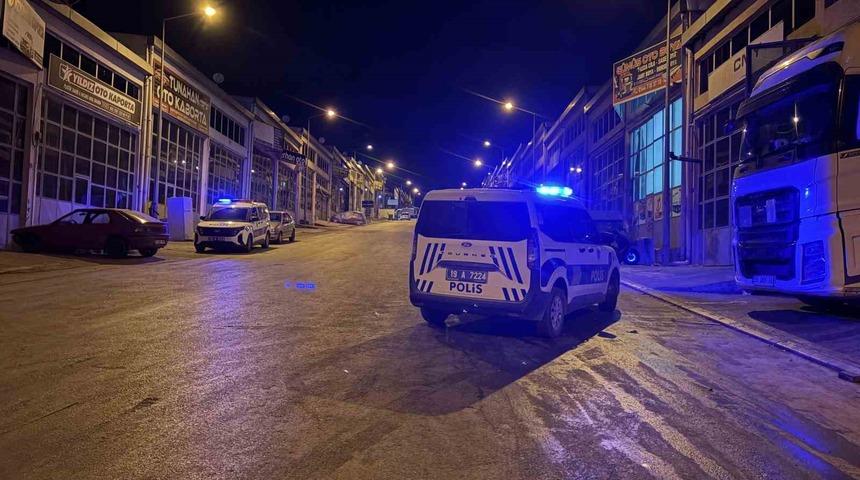 &Ccedil;orum&rsquo;da iş yerinde bı&ccedil;aklı kavga: 2 yaralı