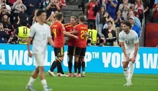 Courtois rekor kırdı, Bel&ccedil;ika lider olarak bir &uuml;st tura &ccedil;ıktı!