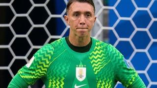 Muslera hocasını çılgına çevirdi! Yanıma gelip çıkmak istedi