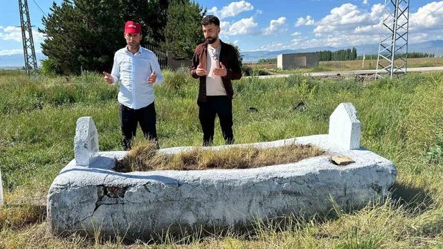 149 yıldır Erzurum Ovası&rsquo;nda n&ouml;bet tutan şehide vefa 4