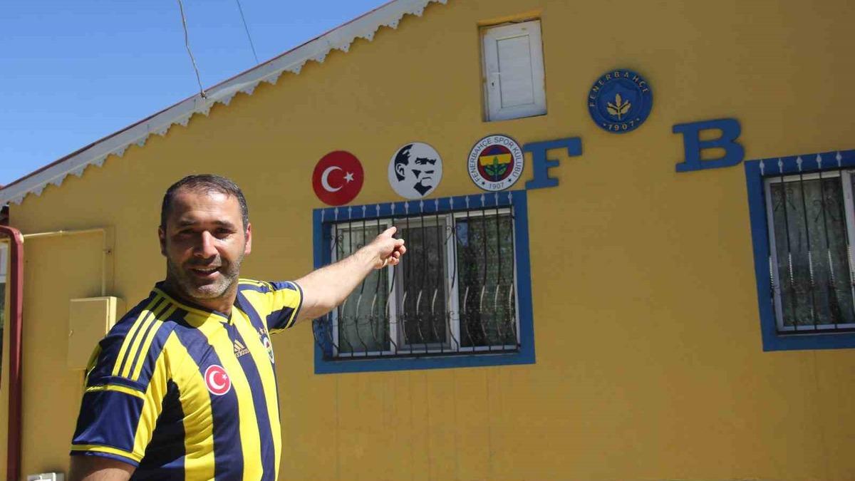 Fenerbahçe sevgisini evinin duvarlarında yaşattı