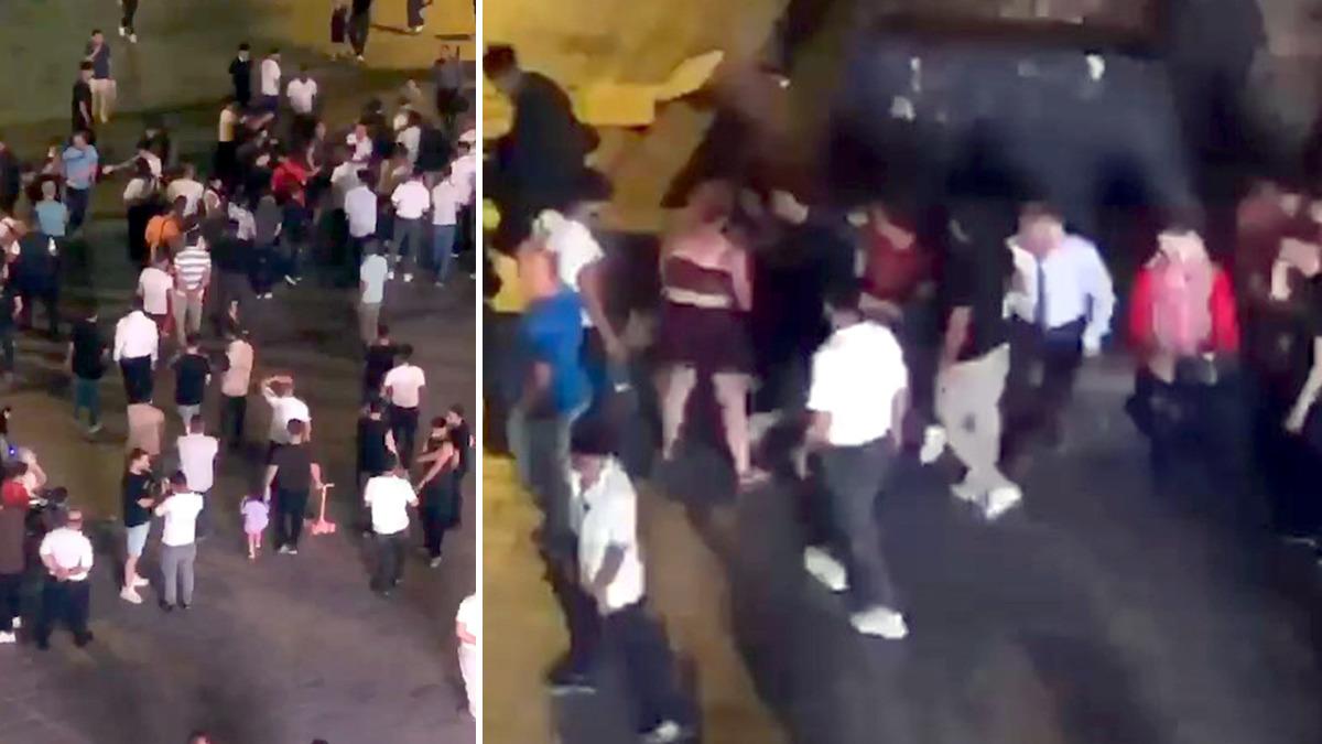 Halayda akılalmaz kavga! Kadınlar başlattı, erkekler de dahil oldu