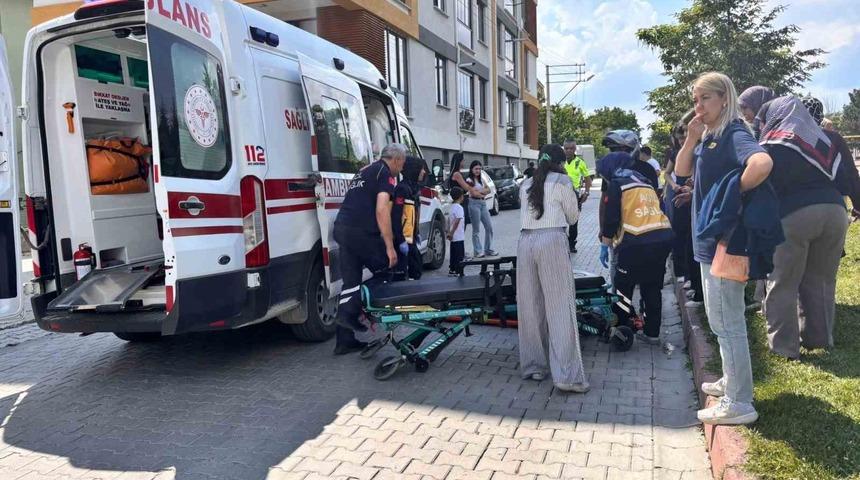 Tavşanlı&rsquo;da motosiklet devrildi: 2 yaralı