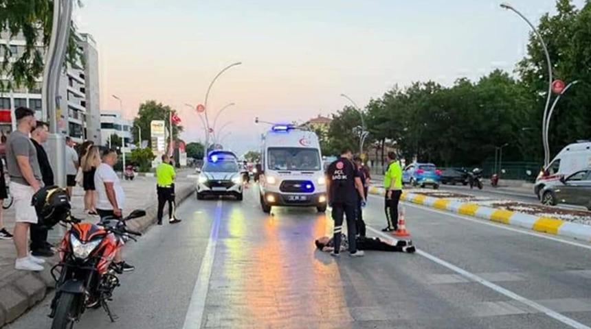 Motosikletlerin &ccedil;arpıştığı kaza kamerada