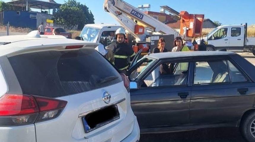 Altın&ouml;z&uuml;&rsquo;nde trafik kazası:2 yaralı