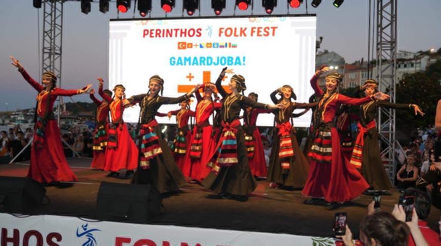 Tekirdağ'da Perinthos Folkfest renkli g&ouml;r&uuml;nt&uuml;lere sahne oldu