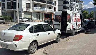 Bolu&rsquo;da onlarca s&uuml;r&uuml;c&uuml; &lsquo;alışkanlık&rsquo; kurbanı oldu: 20&rsquo;ye yakın aracın lastiği patladı